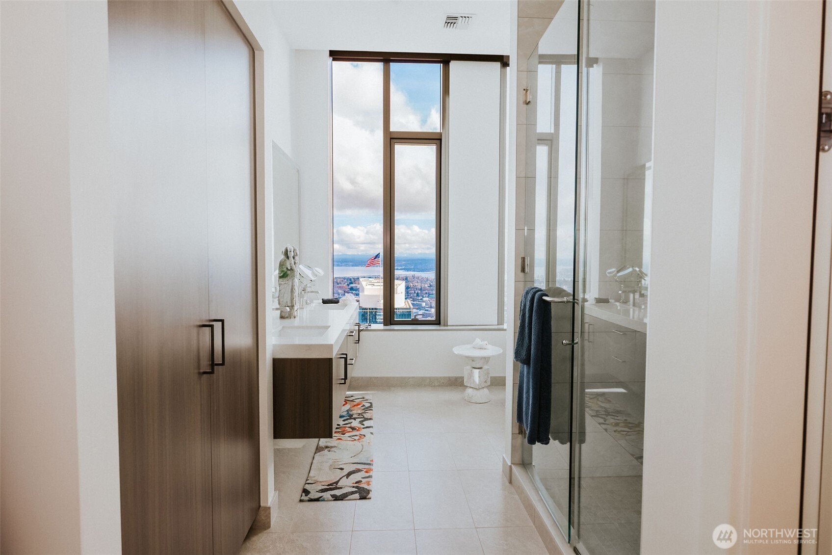 1340 4th Avenue Unit: 5803