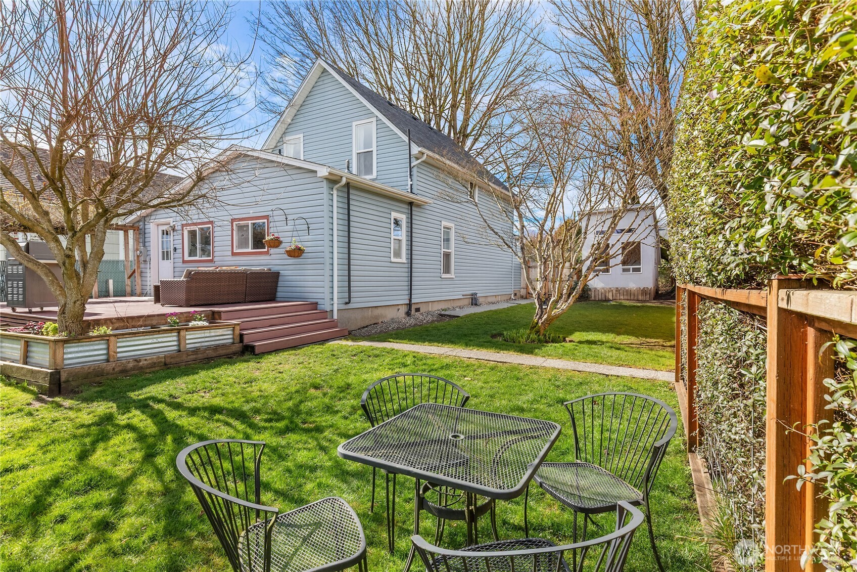 2301 Cedar Street