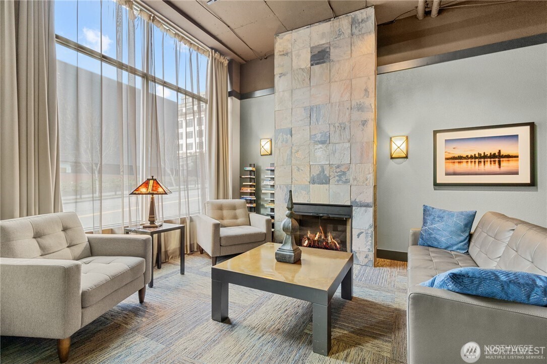 108 5th Avenue S Unit: 217