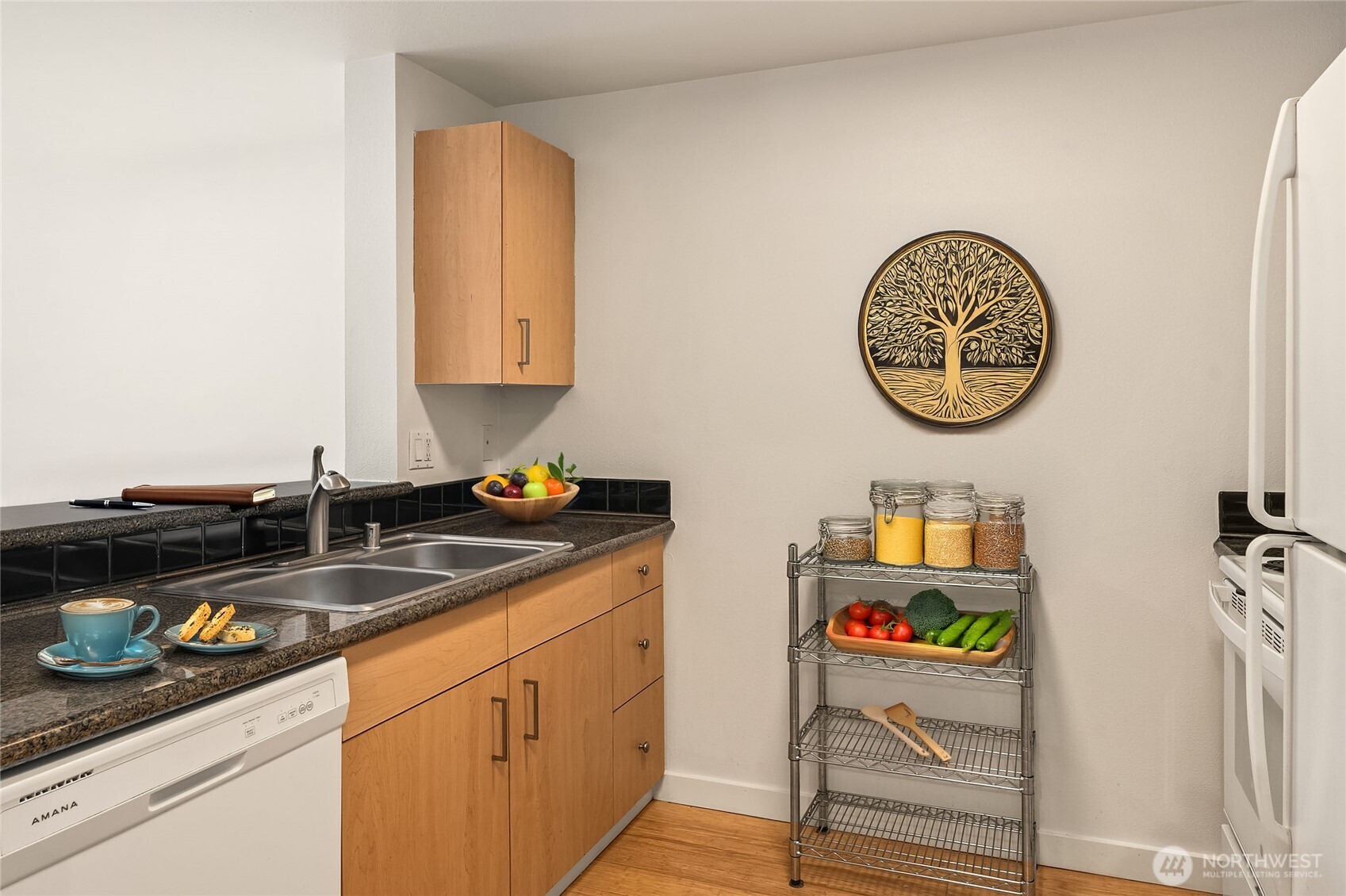 108 5th Avenue S Unit: 217