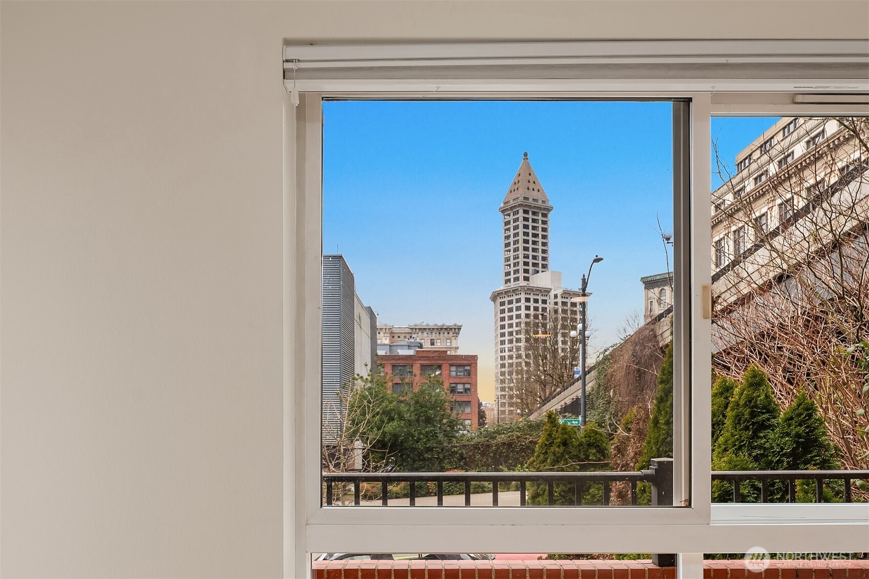 108 5th Avenue S Unit: 217