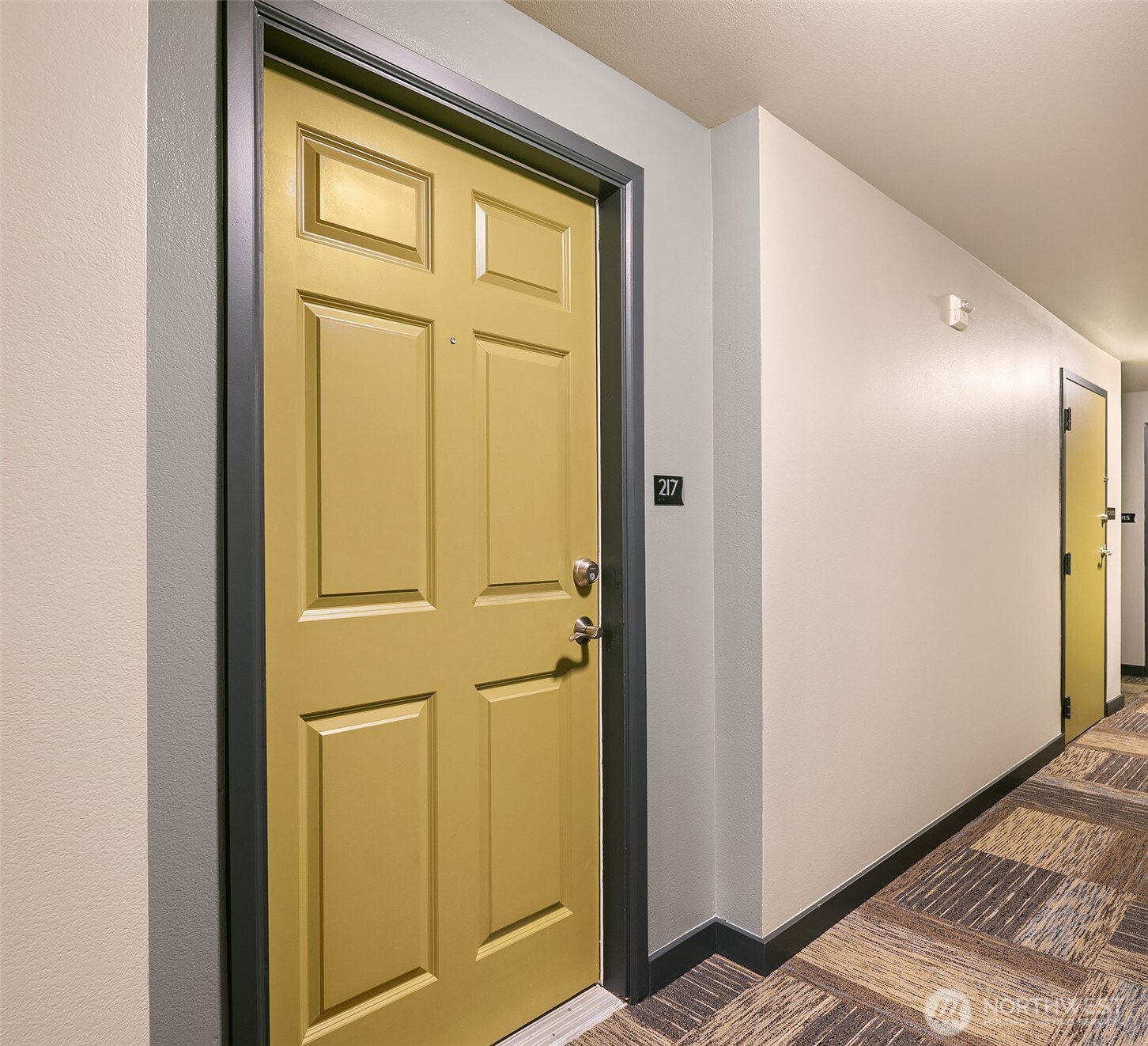 108 5th Avenue S Unit: 217