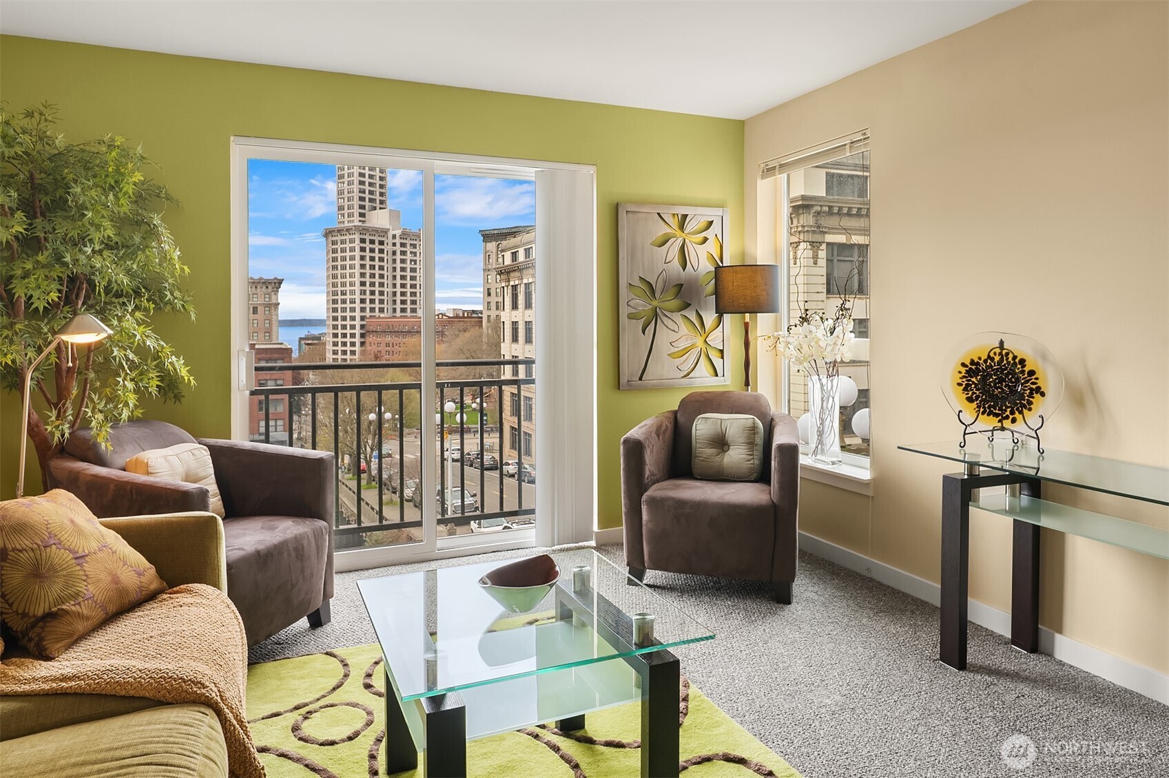 108 5th Avenue S Unit: 719