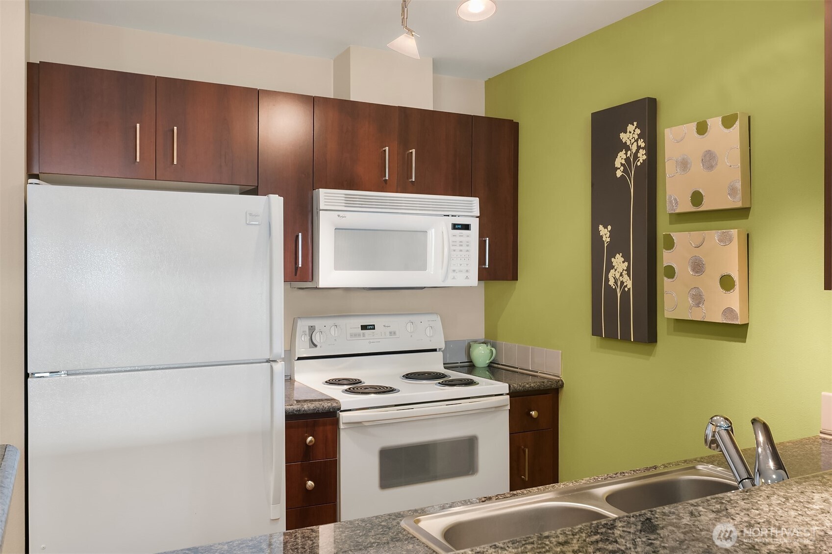 108 5th Avenue S Unit: 719