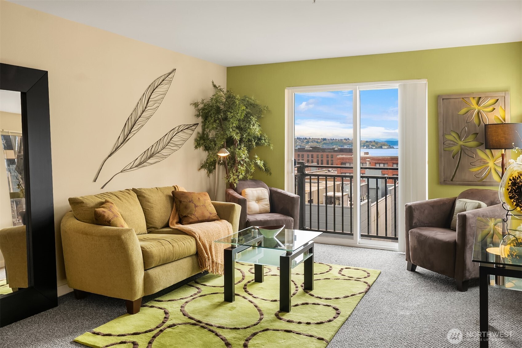 108 5th Avenue S Unit: 719
