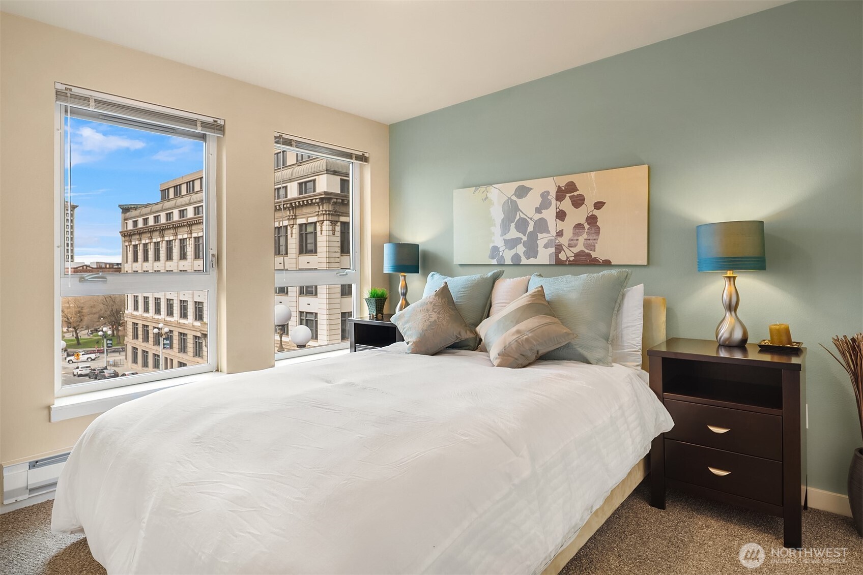 108 5th Avenue S Unit: 719