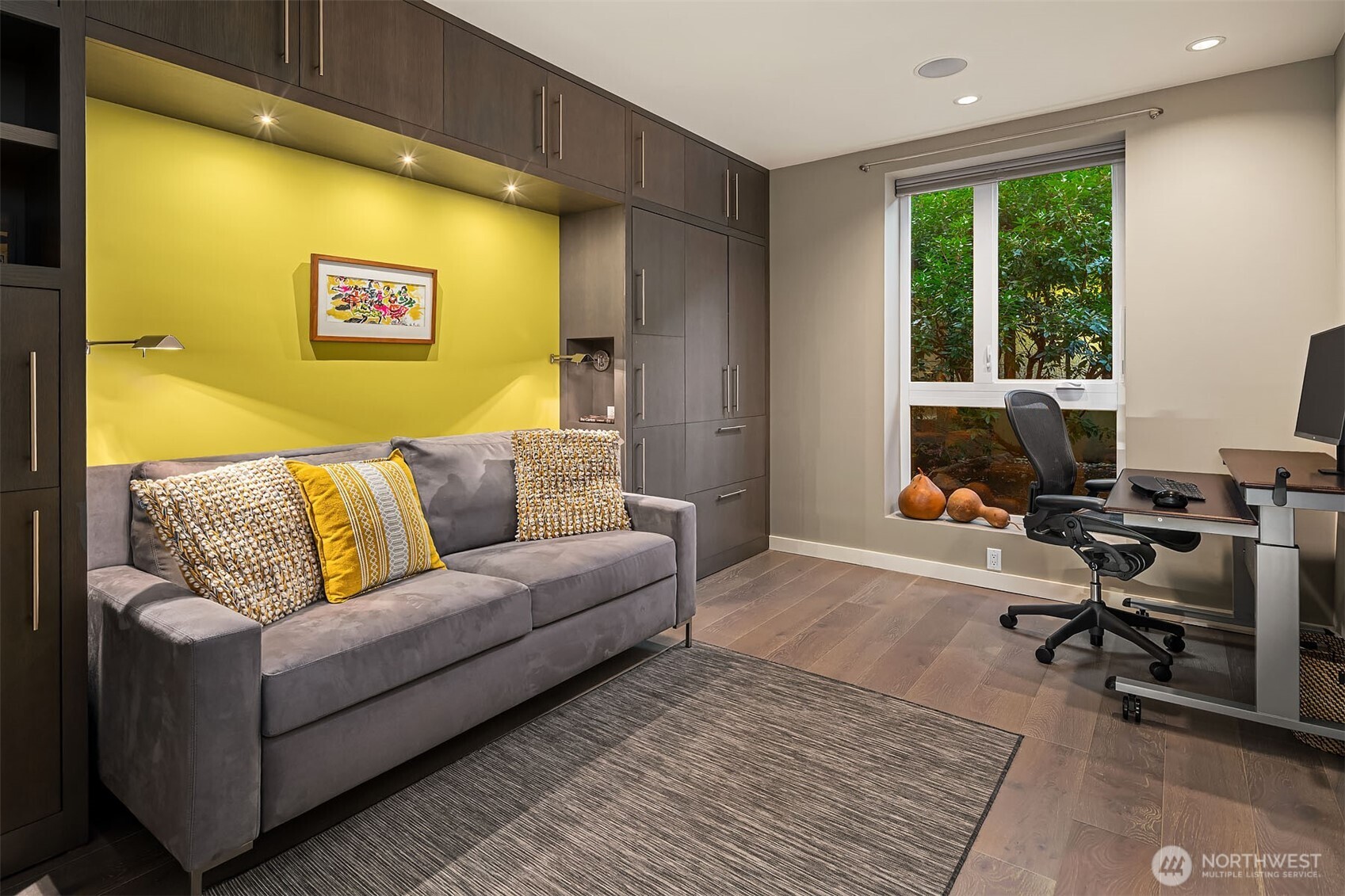 101 101st Avenue SE Unit: B102