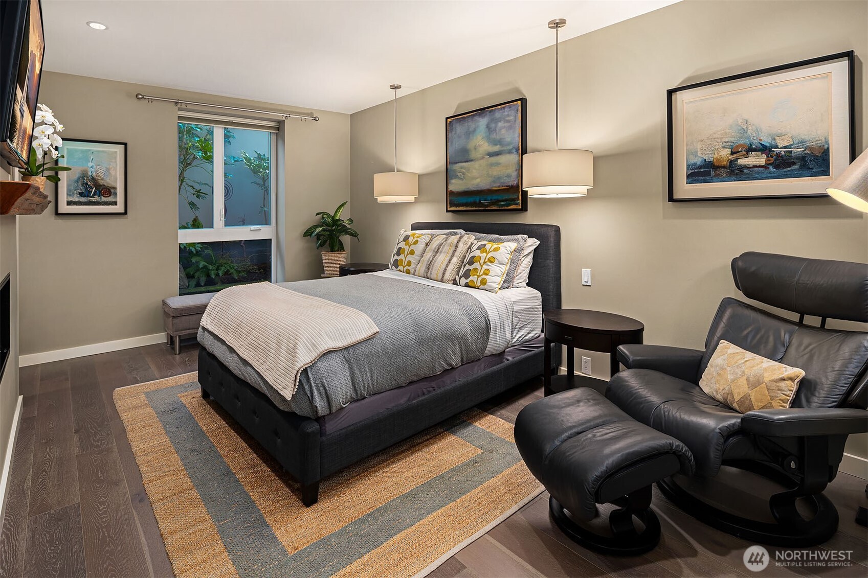 101 101st Avenue SE Unit: B102
