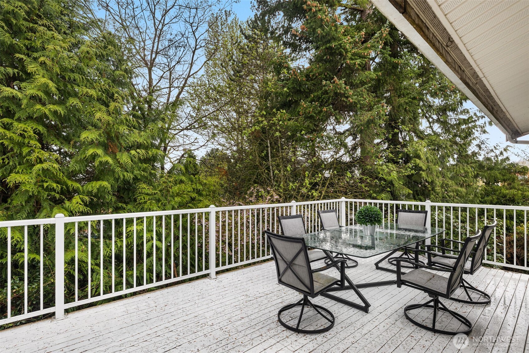 9920 NE 116th Street Unit: 204