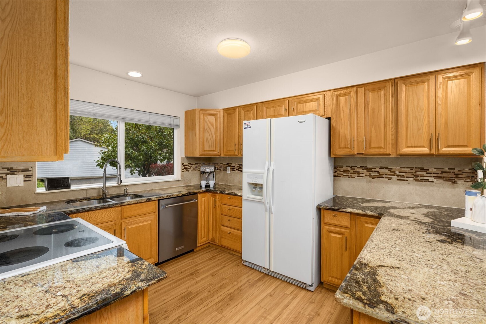 9920 NE 116th Street Unit: 204