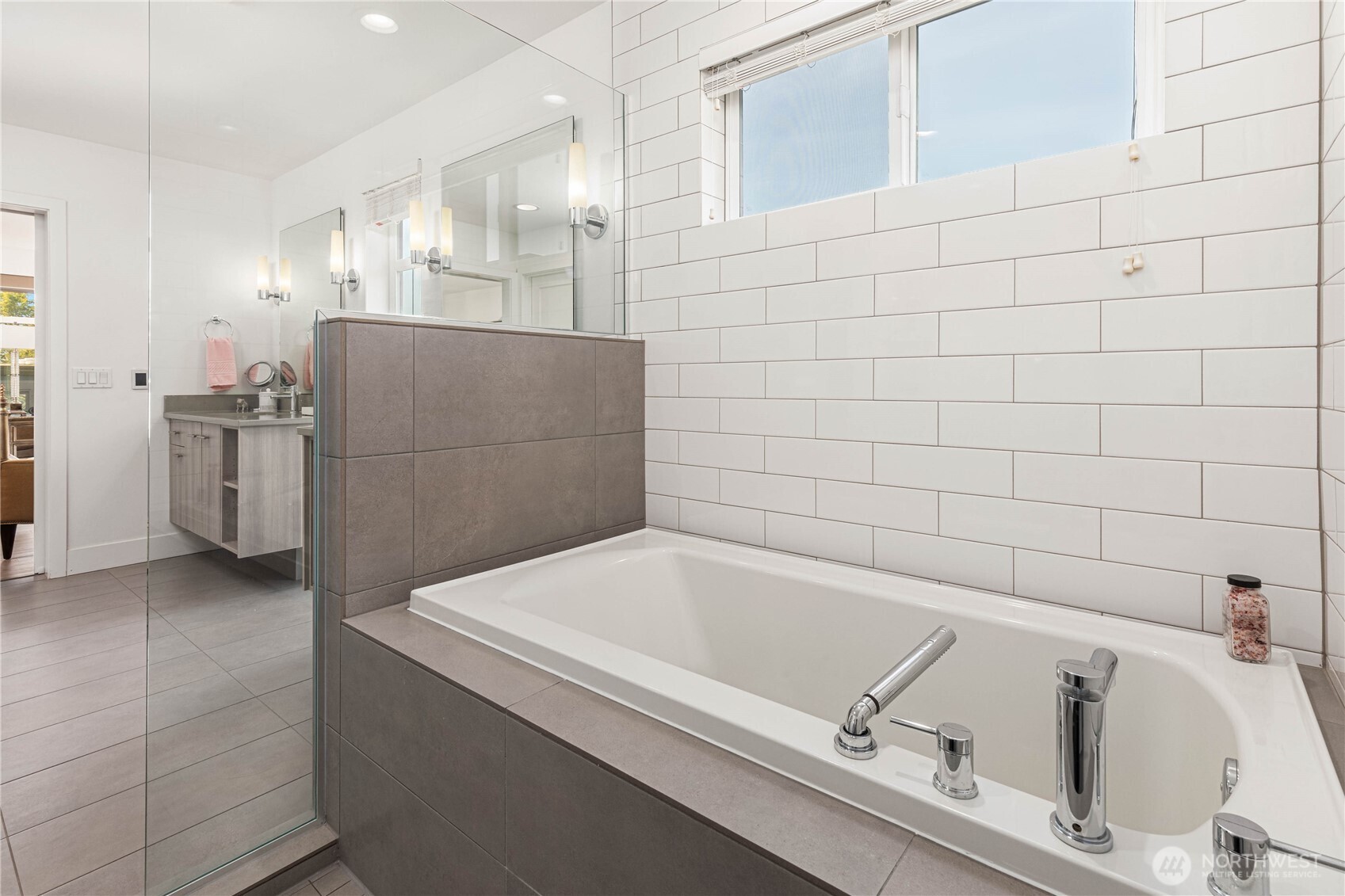 311 7th Lane S Unit: 17