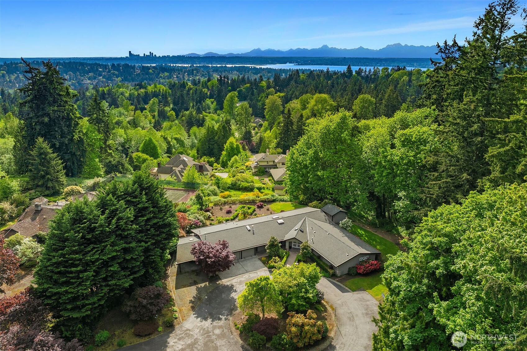 3901 122nd Avenue NE