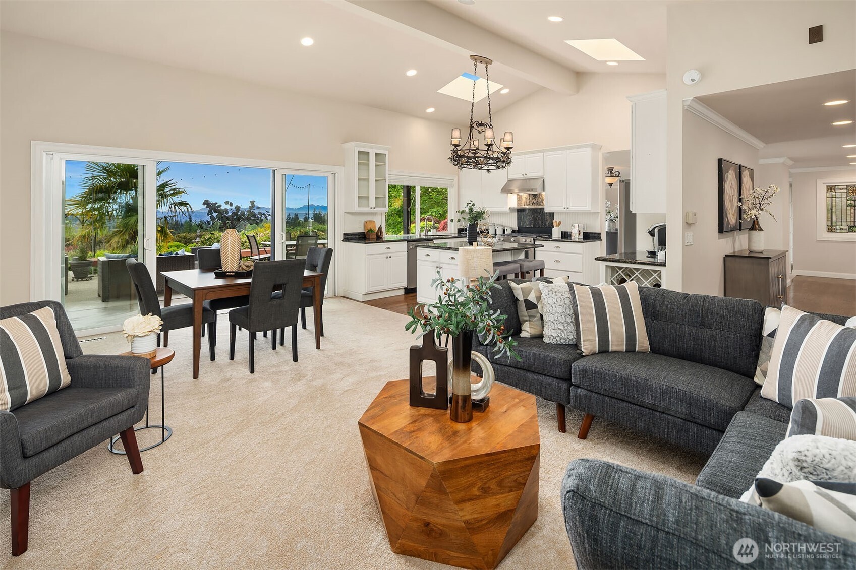 3901 122nd Avenue NE