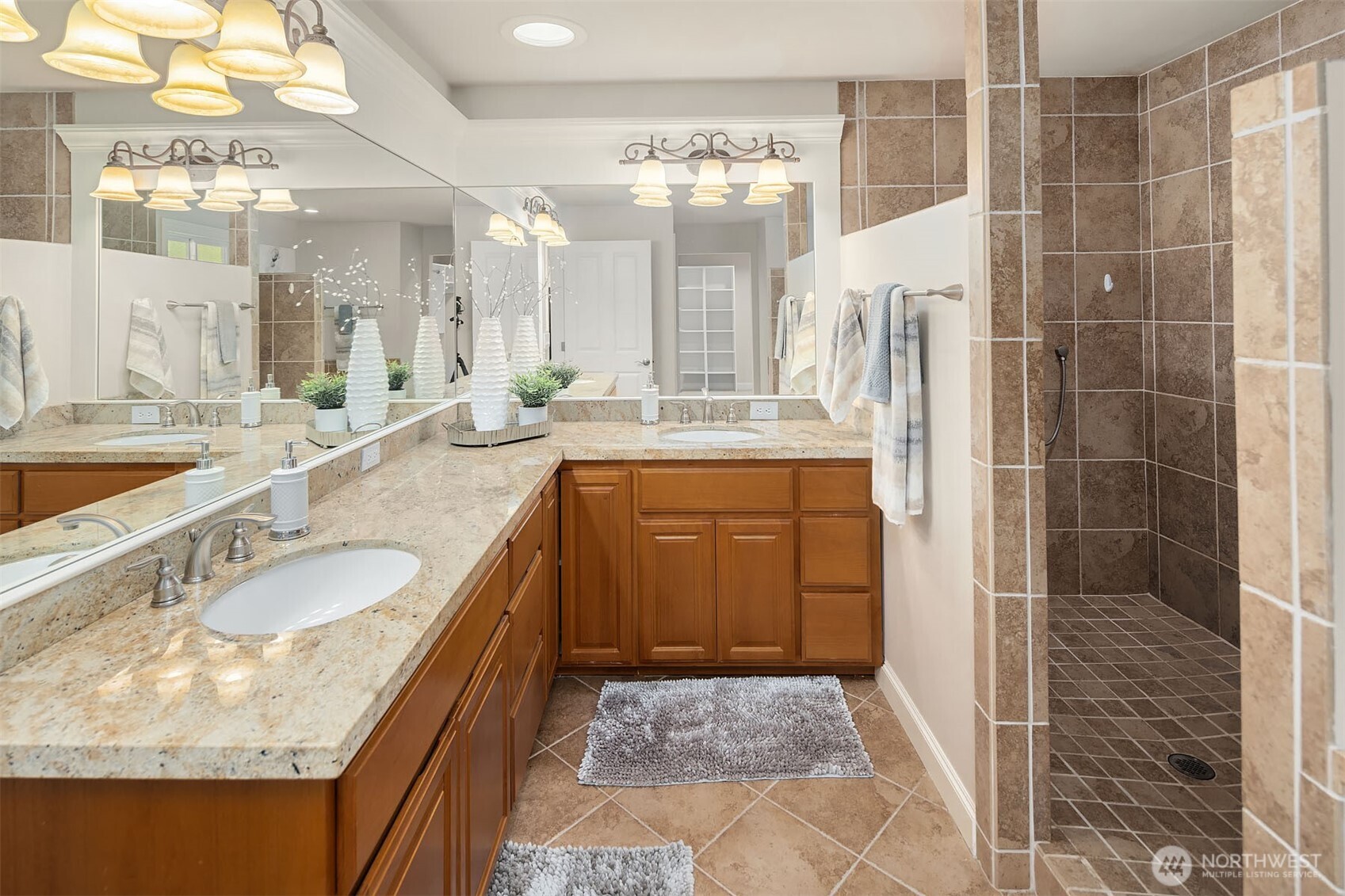 3901 122nd Avenue NE