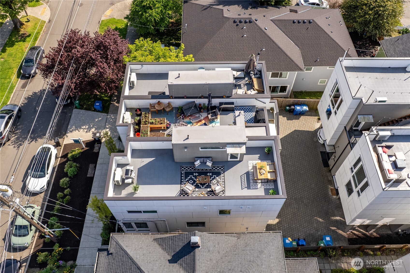207 16th Avenue Unit: C