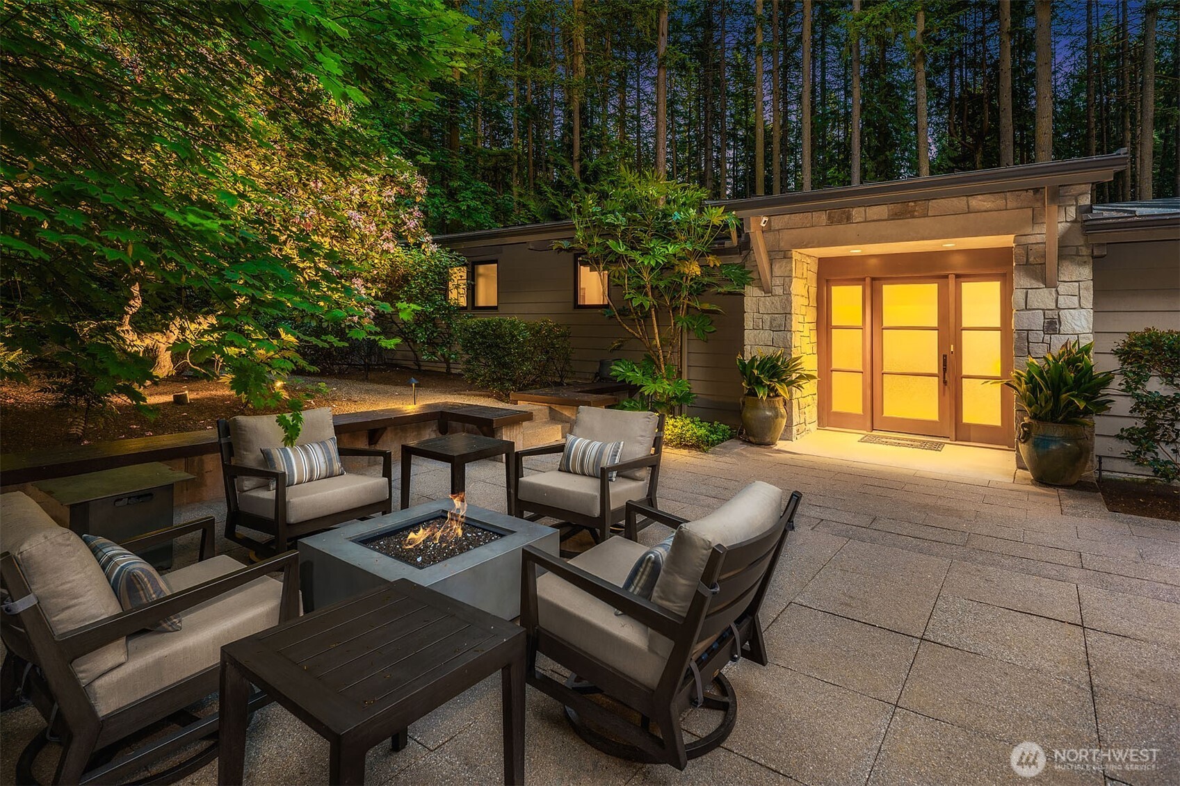 18 Bridlewood Circle