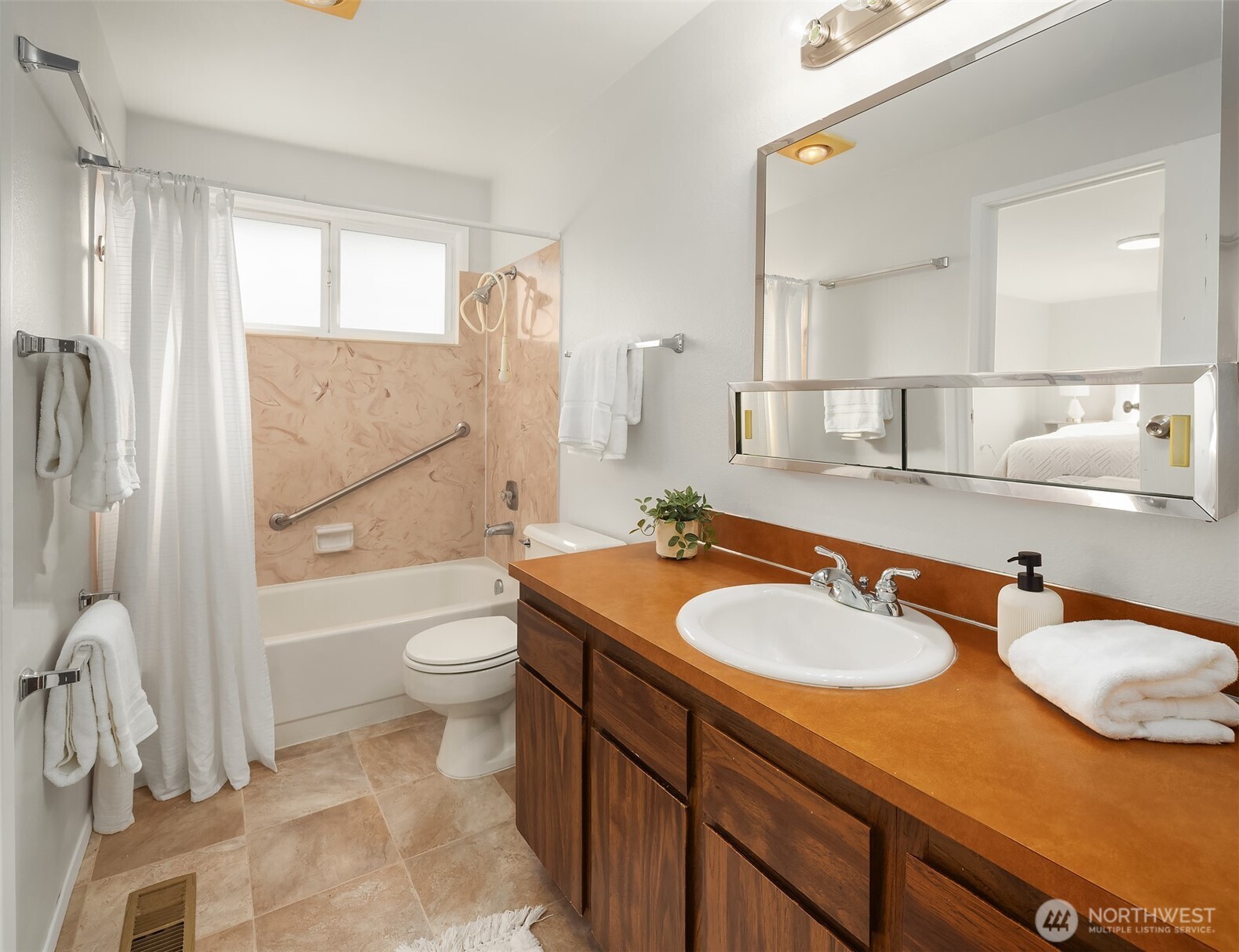 2812 SE 18th Place