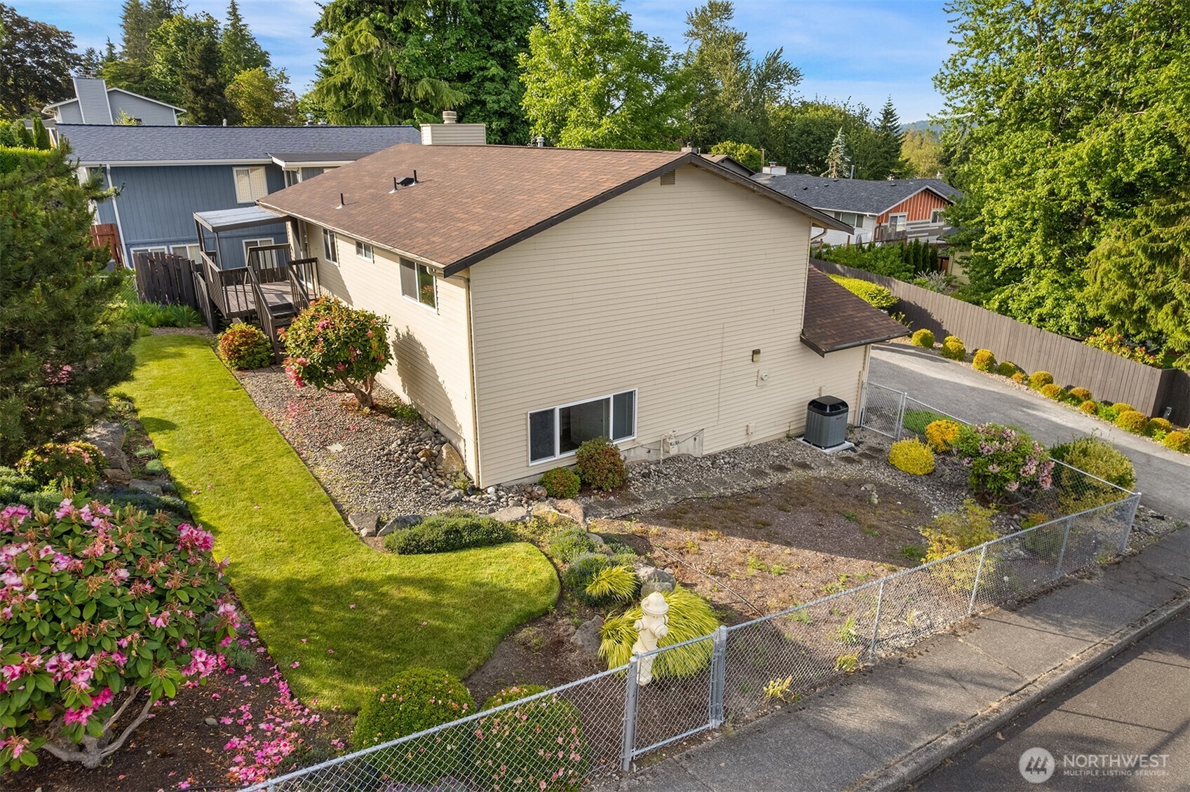 2812 SE 18th Place