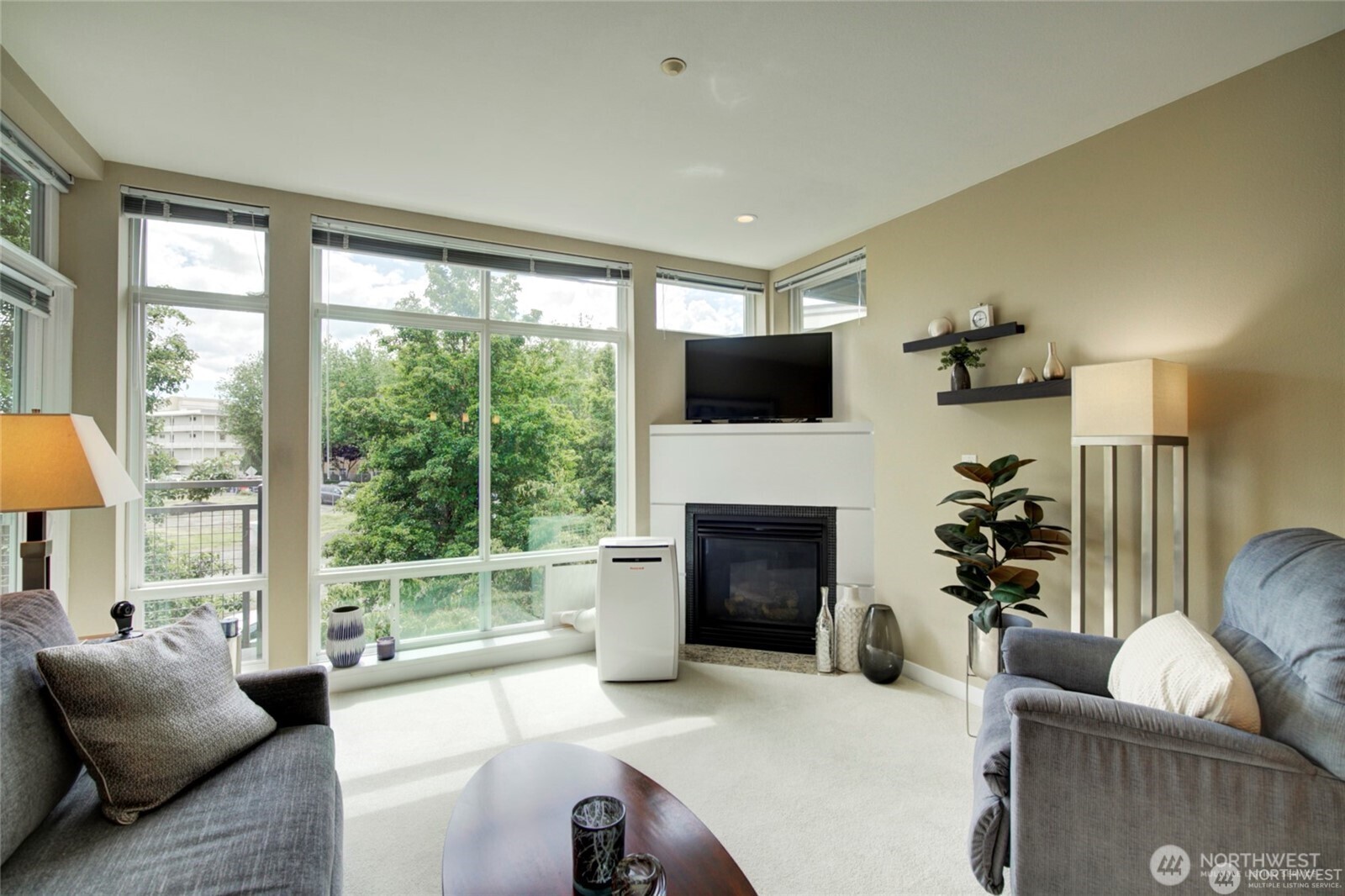 211 Kirkland Avenue Unit: 412