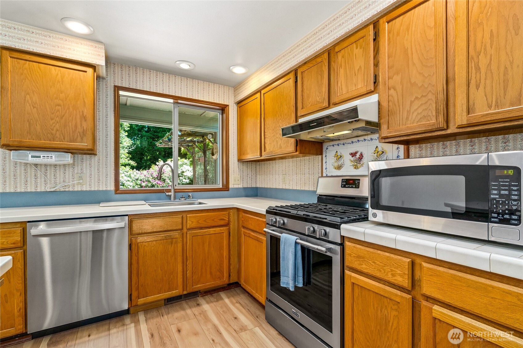 1714 Red Maple Court