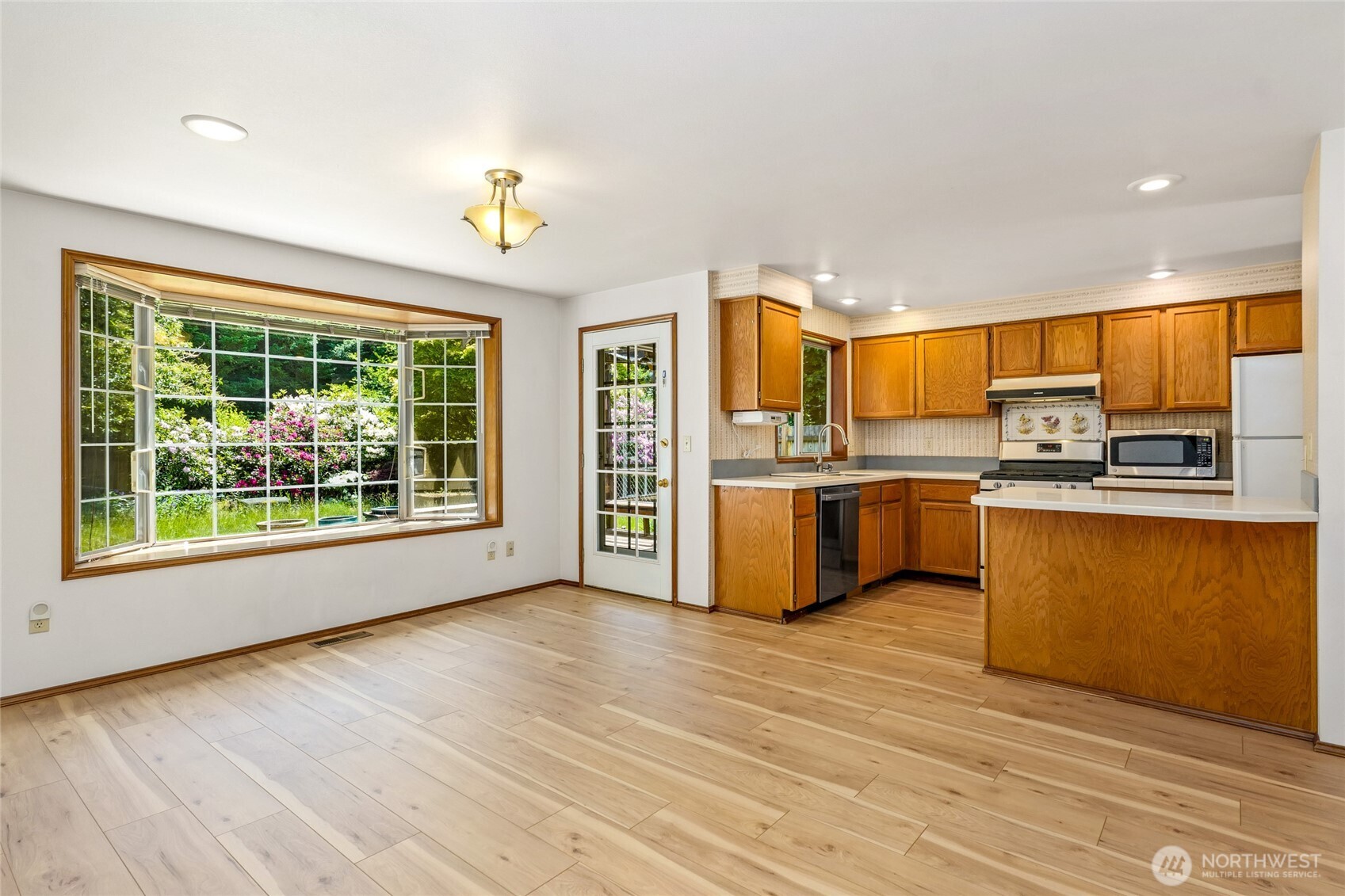 1714 Red Maple Court