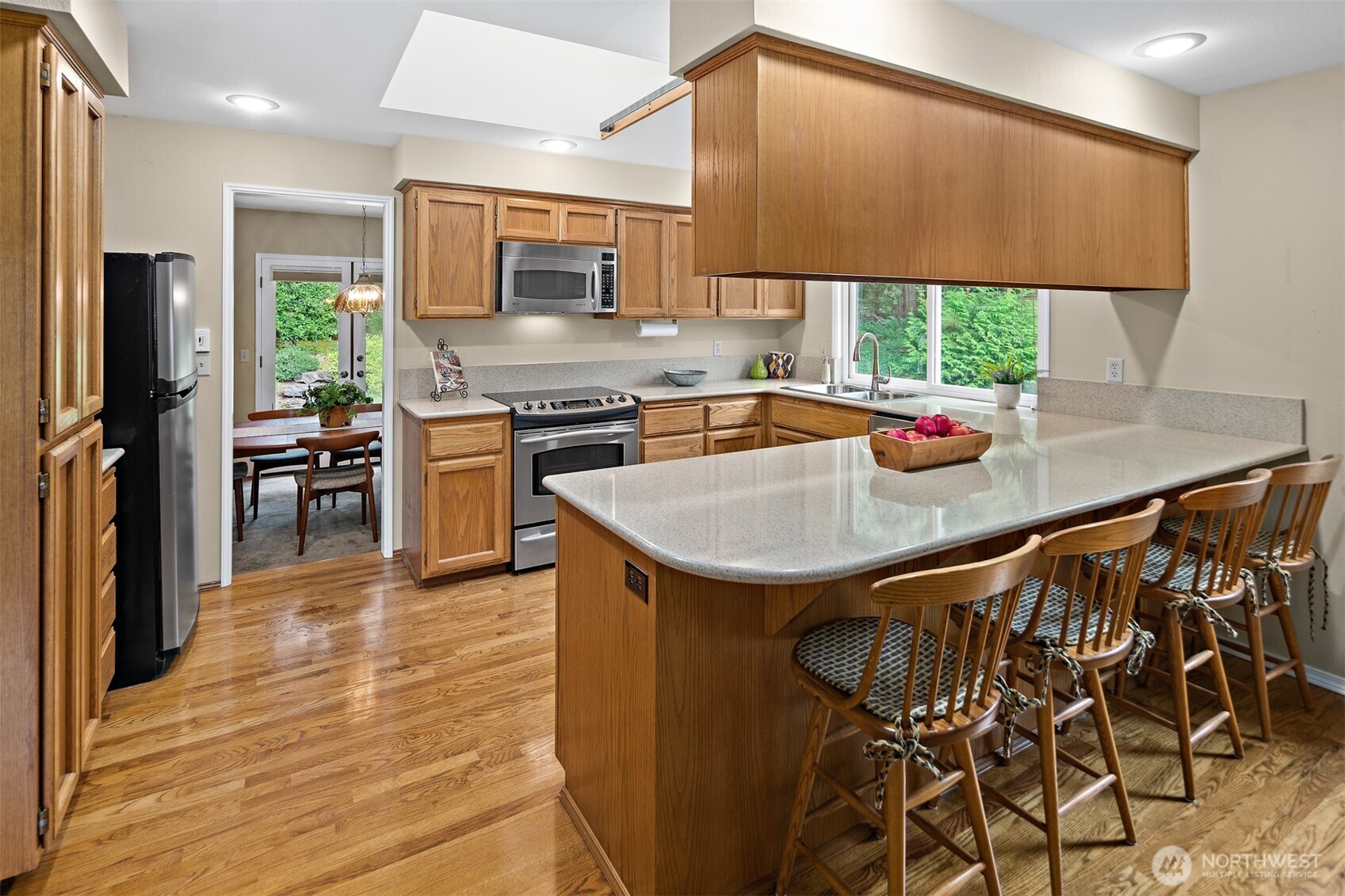 955 NW Honeywood Court