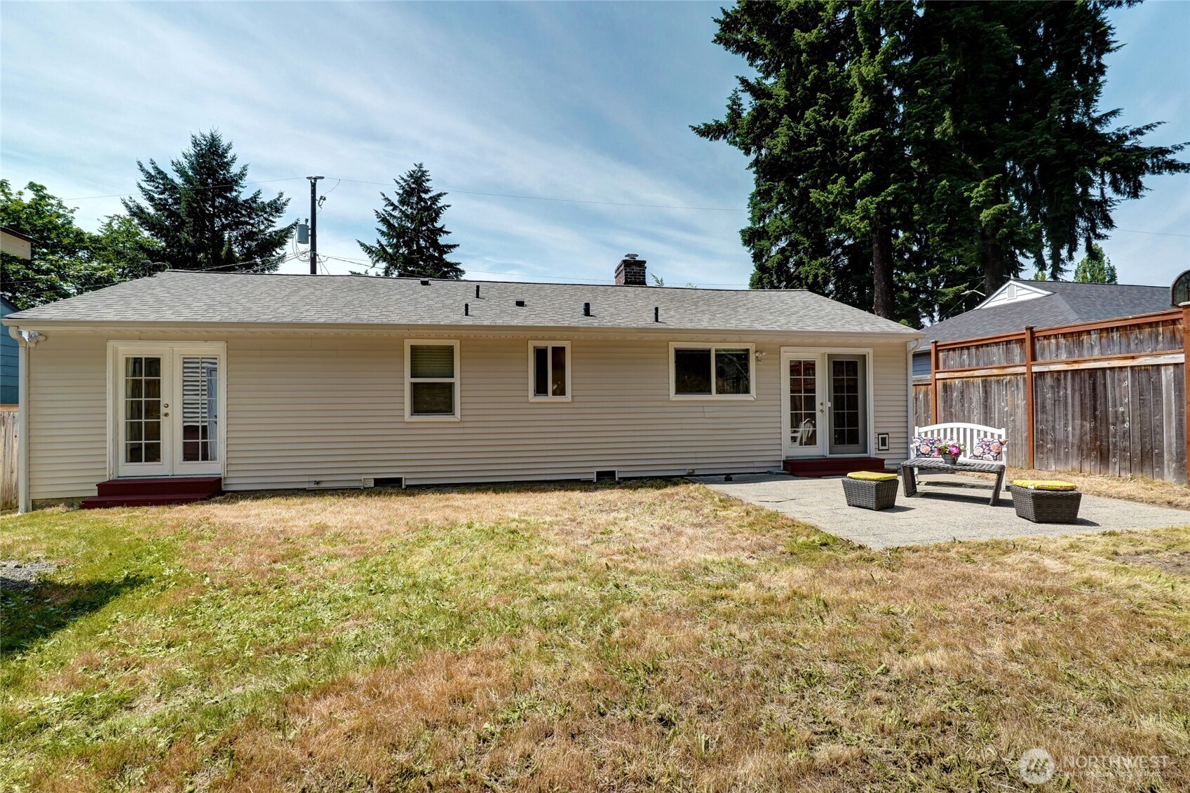 9716 46th Avenue NE