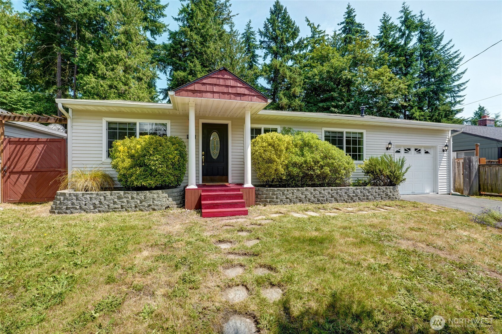 9716 46th Avenue NE