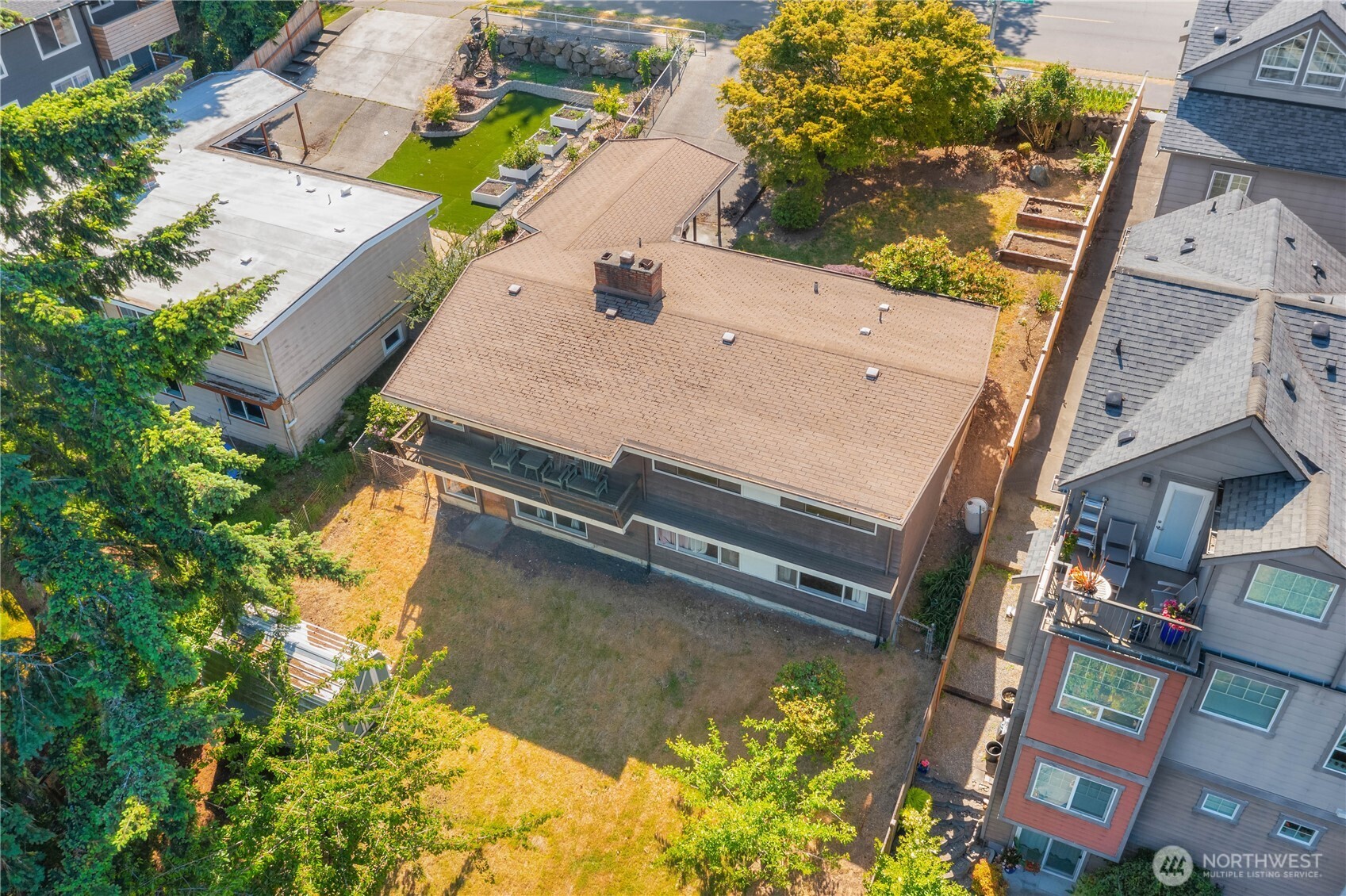 12034 NE Roosevelt Way