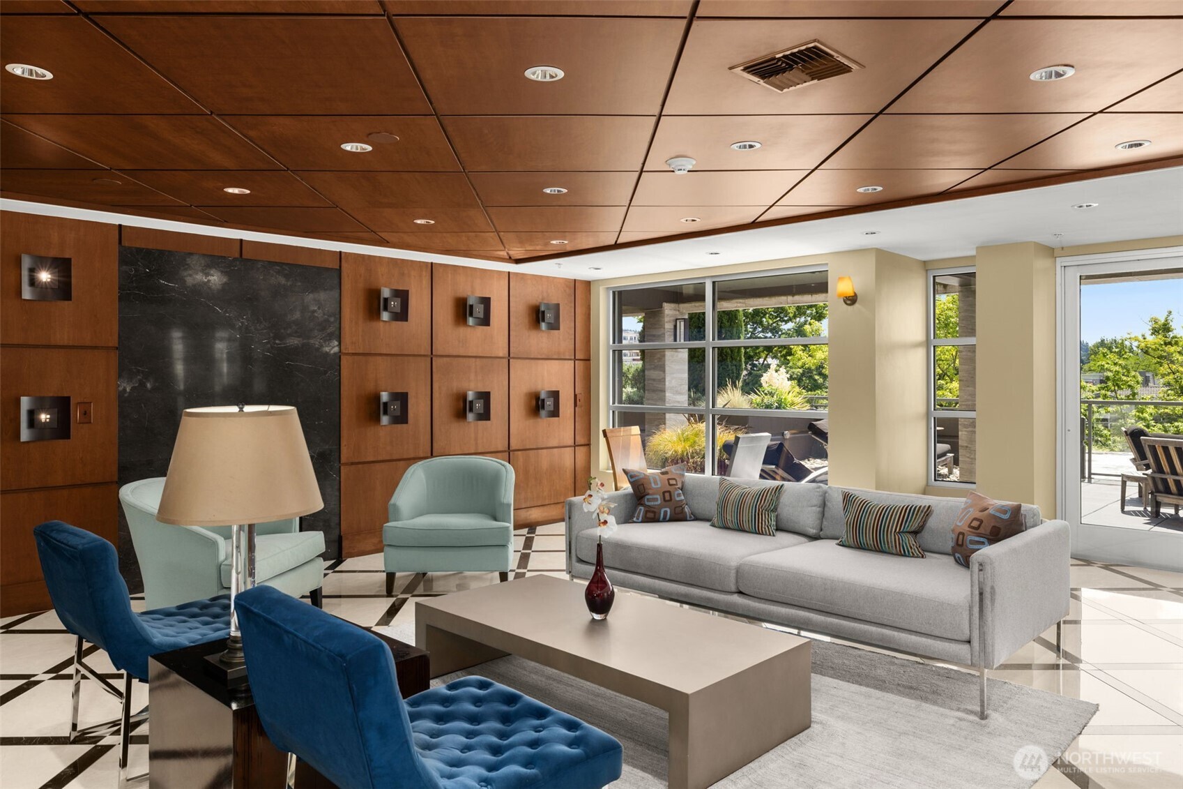 220 1st Street Unit: 204