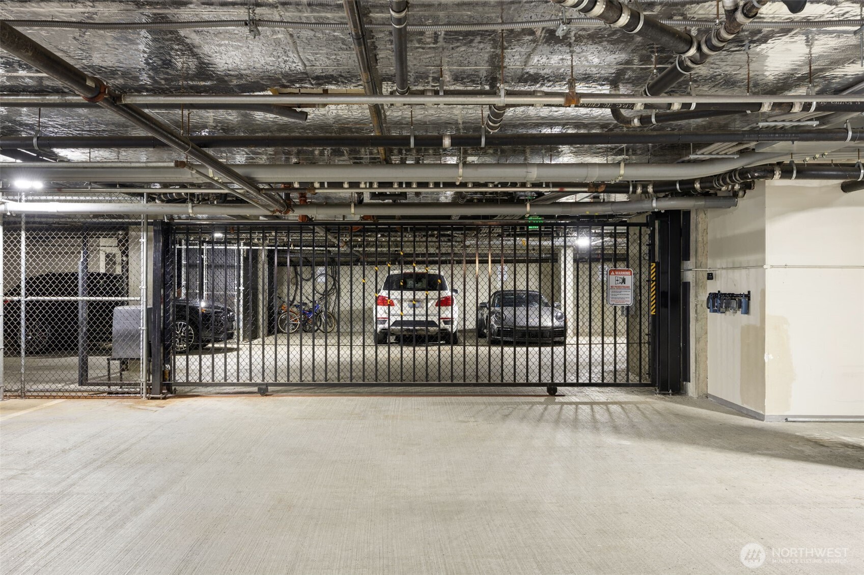 220 1st Street Unit: 204