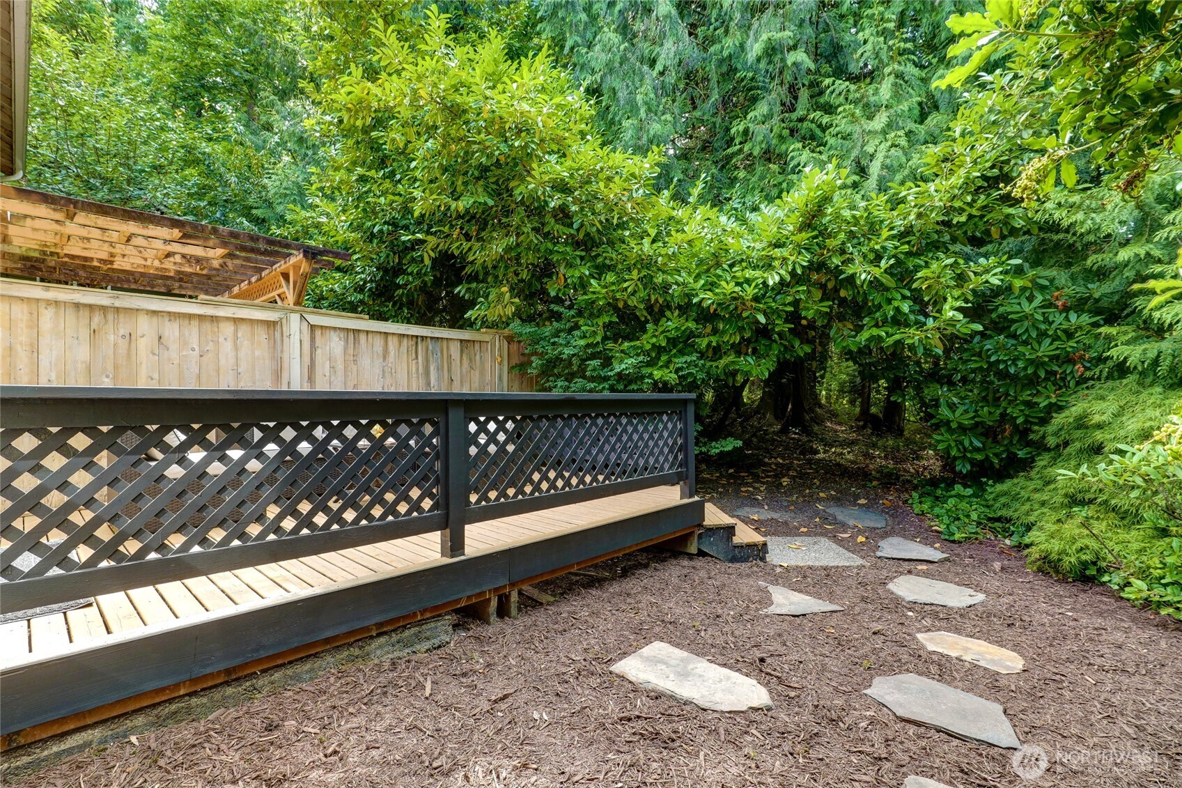 8605 137th Avenue NE