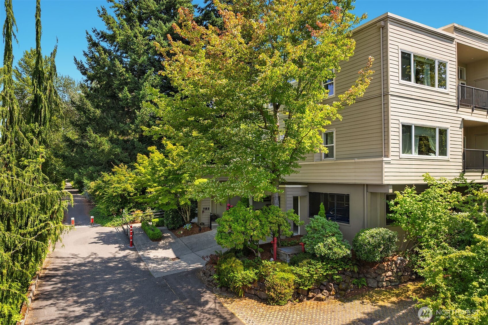 703 4th Avenue Unit: 206