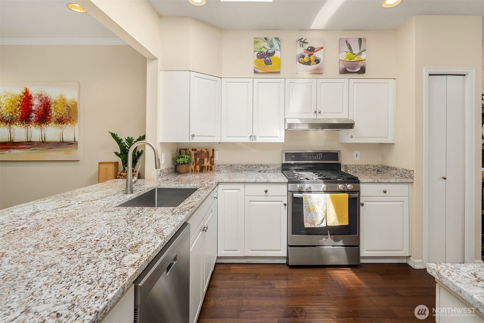 703 4th Avenue Unit: 206