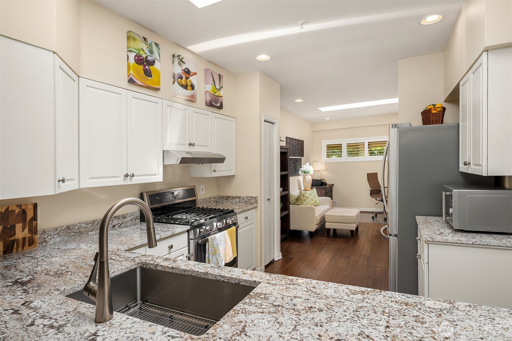 703 4th Avenue Unit: 206