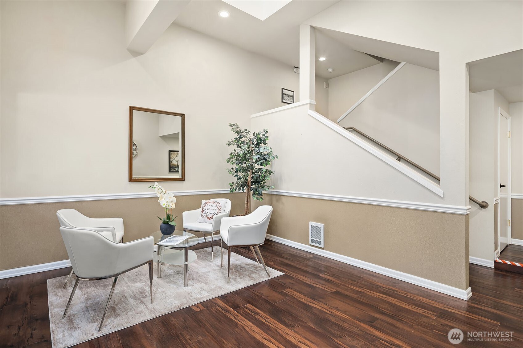 703 4th Avenue Unit: 206