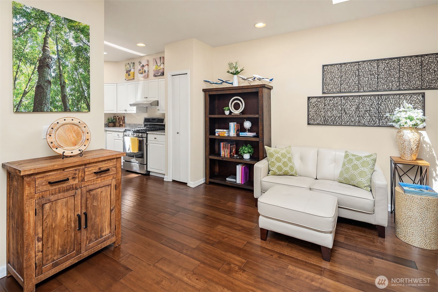 703 4th Avenue Unit: 206