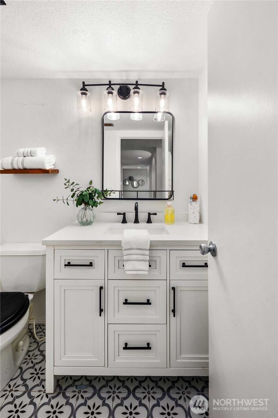 11624 100th Avenue NE Unit: C215