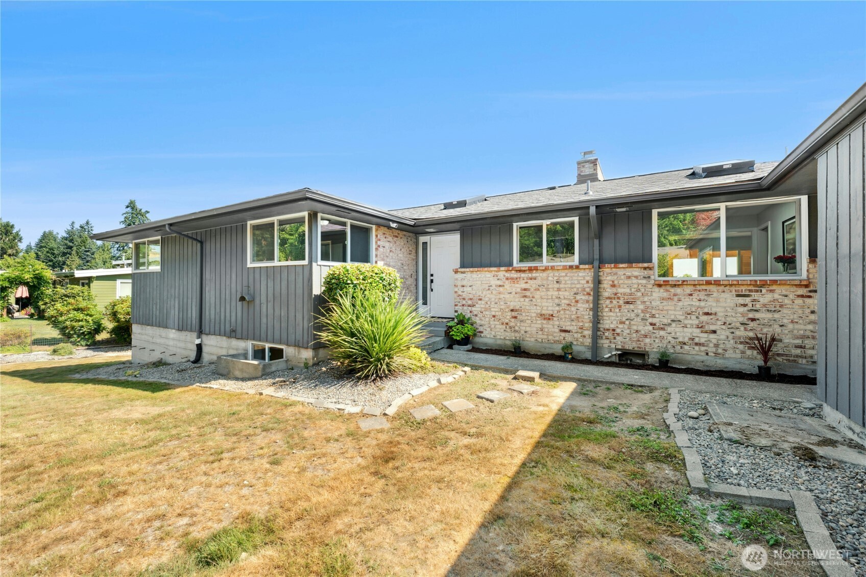 1410 Swallow Lane NW