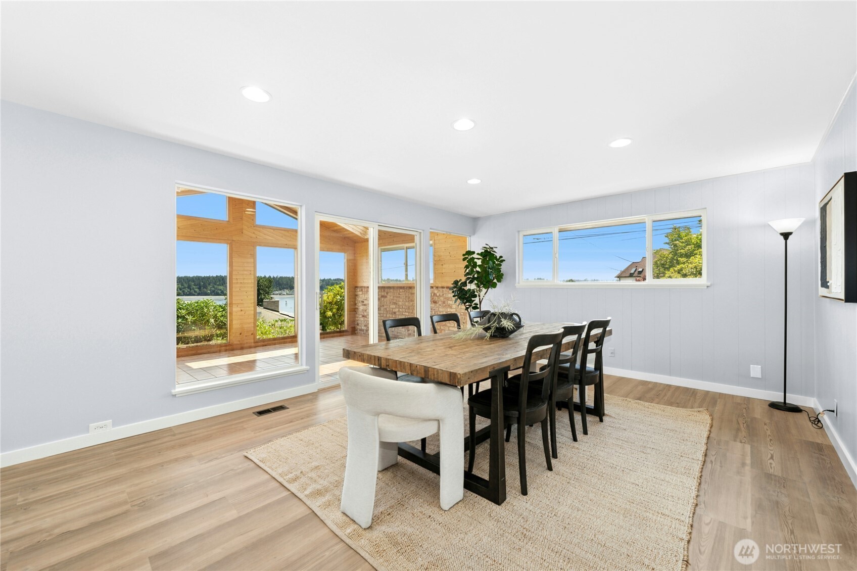 1410 Swallow Lane NW