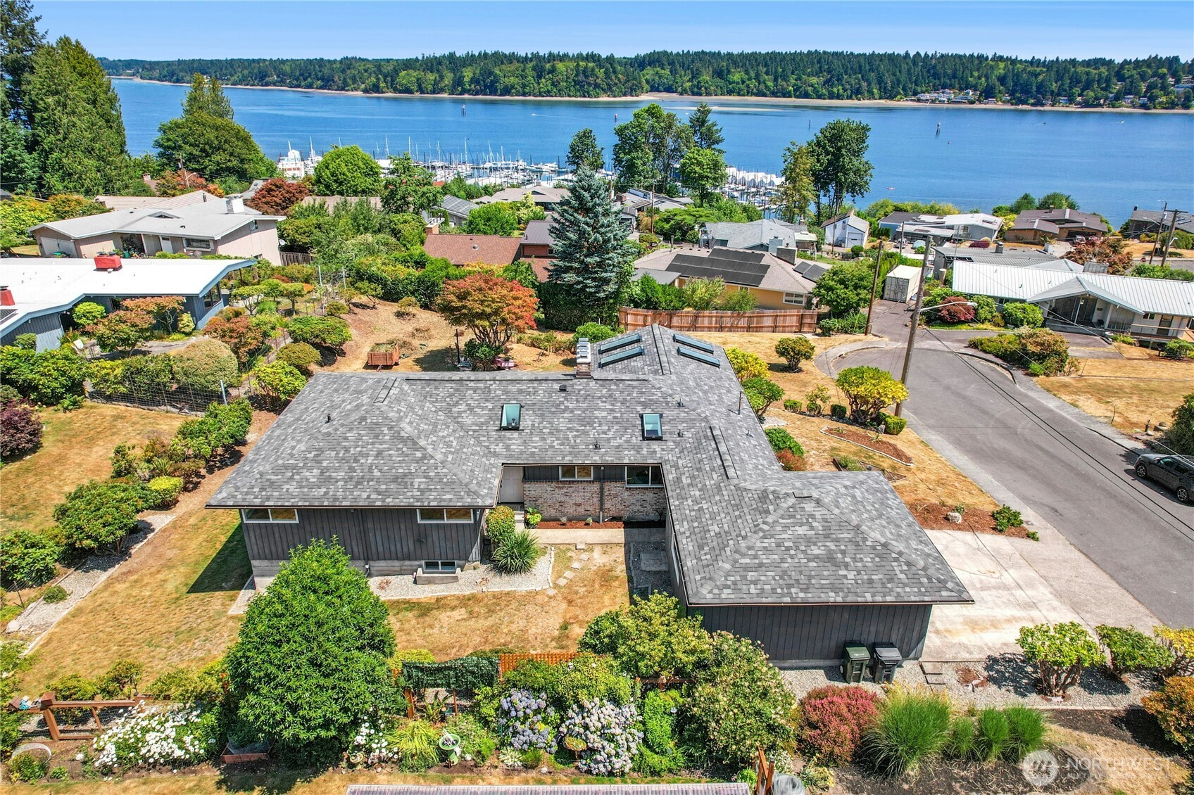 1410 Swallow Lane NW