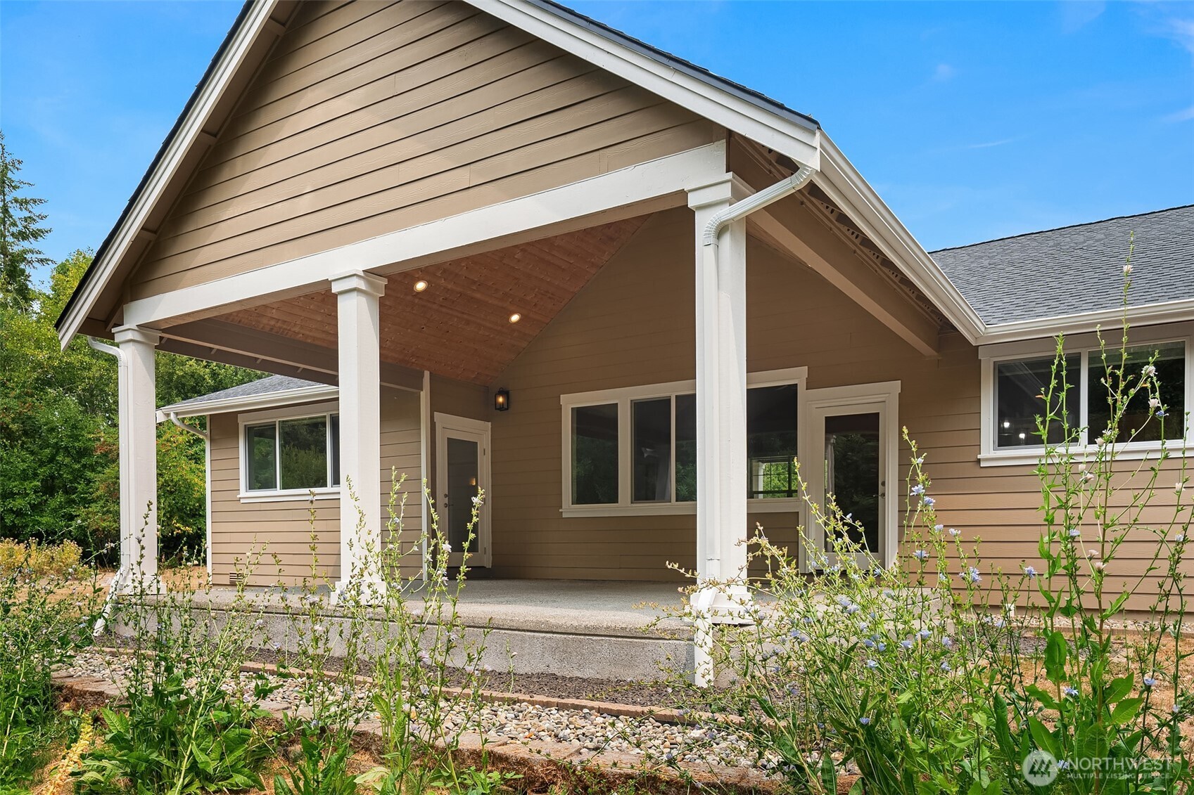 216 Cornwall Road NW Unit: 1