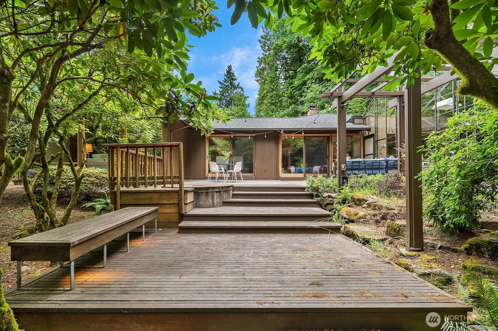 8509 NE 27th Place