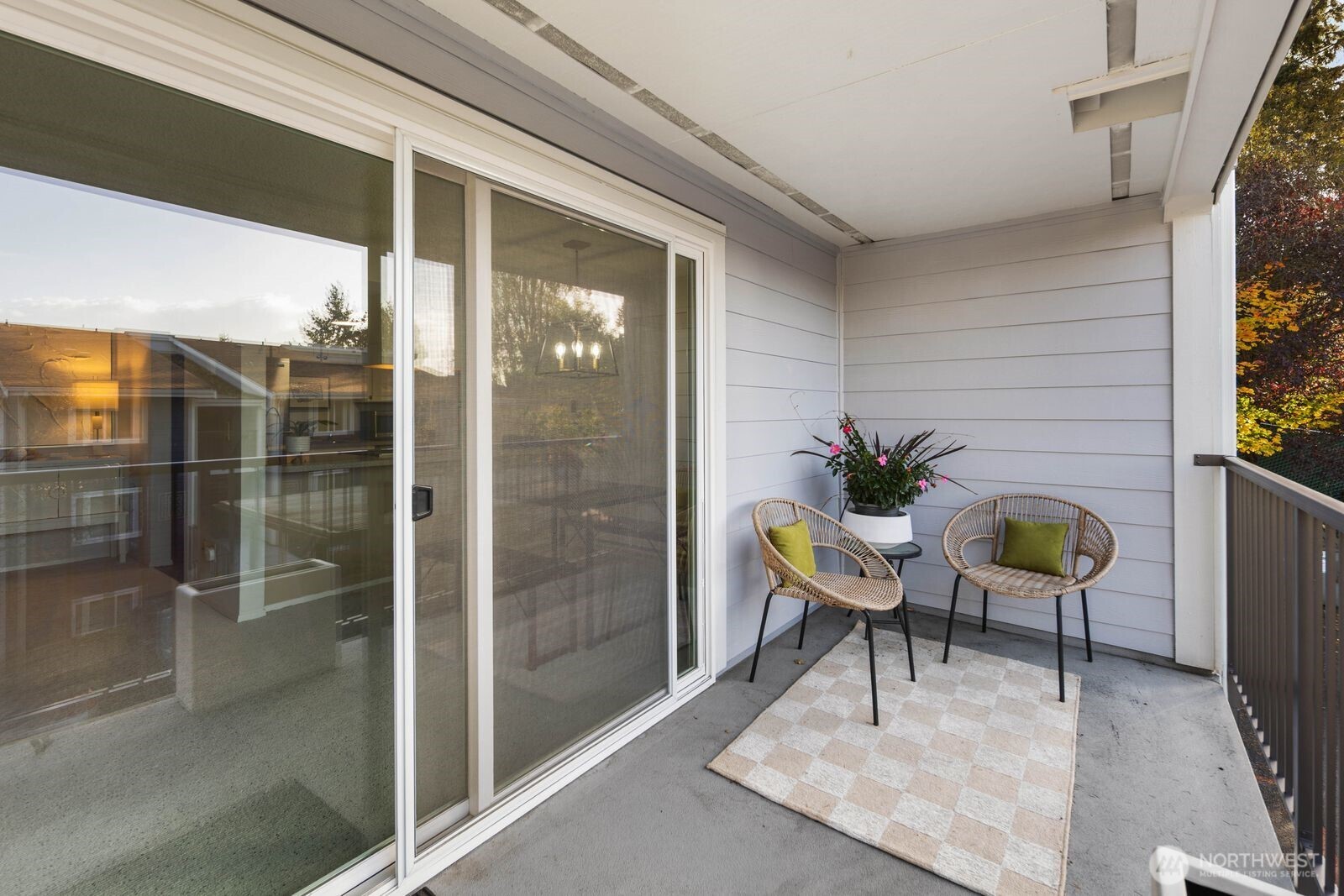 2511 S 248th St Unit: B12