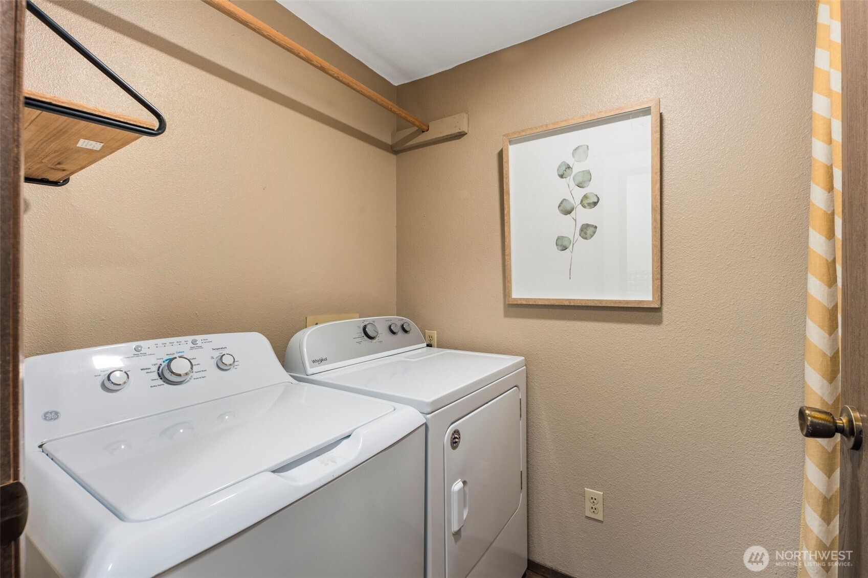 2511 S 248th St Unit: B12