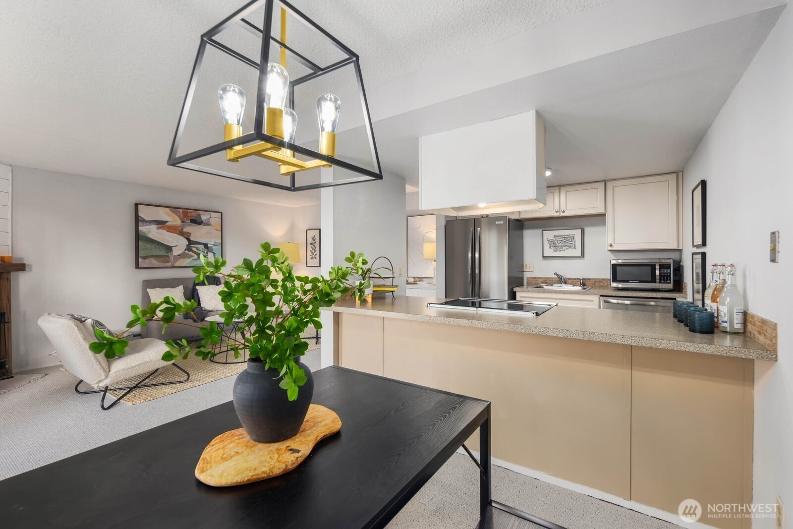 2511 S 248th St Unit: B12