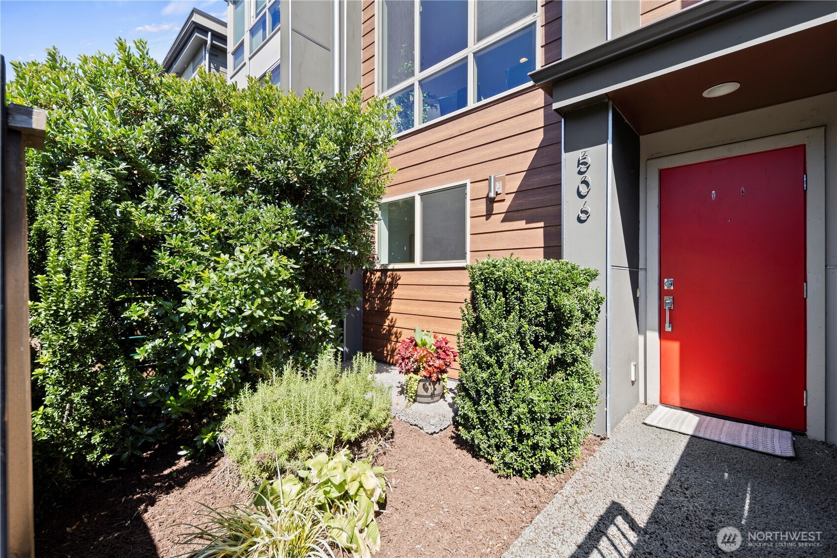 506 N 105th Street