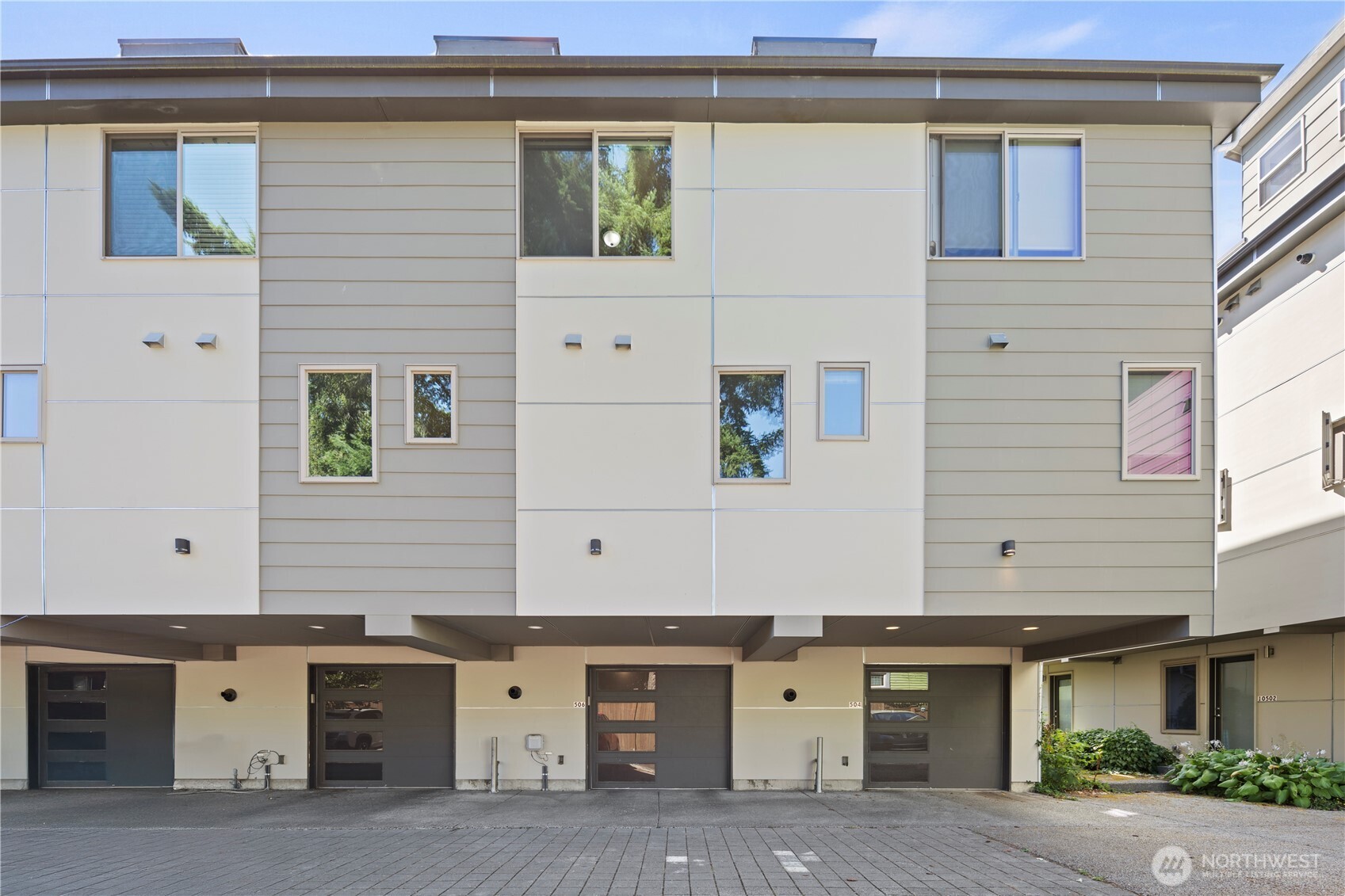506 N 105th Street