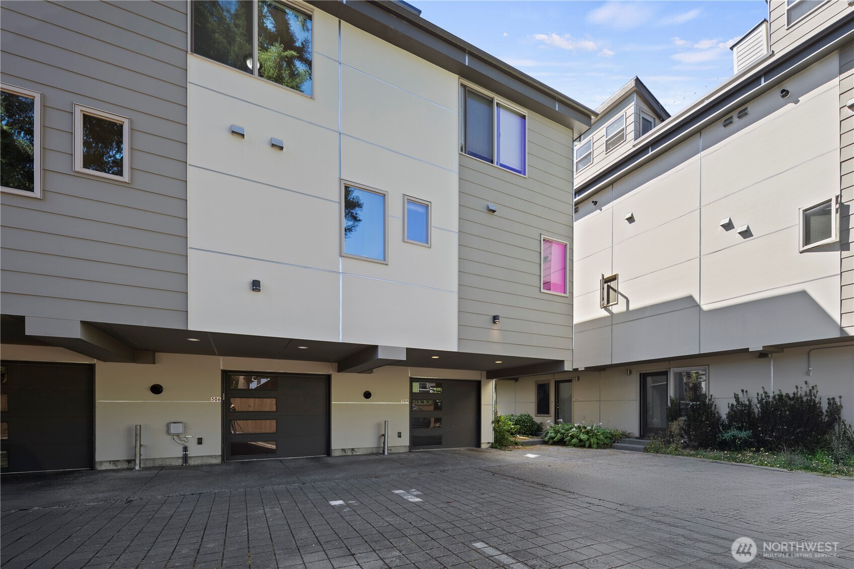 506 N 105th Street