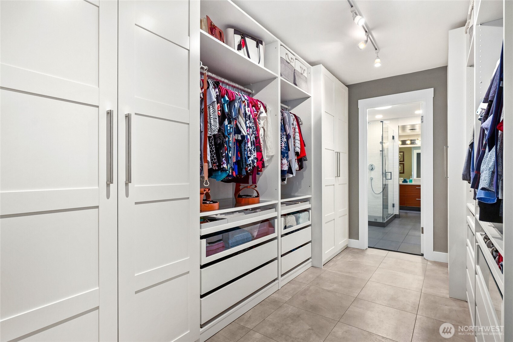 2321 W Plymouth Street Unit: 21